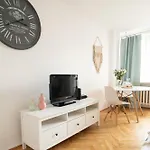 Apartment Piotrapartments - Central Warsaw - Swietokrzyska - Walk To Metro & Center