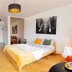 Piotrapartments - Central Warsaw - Swietokrzyska - Walk To Metro & Center Warsaw
