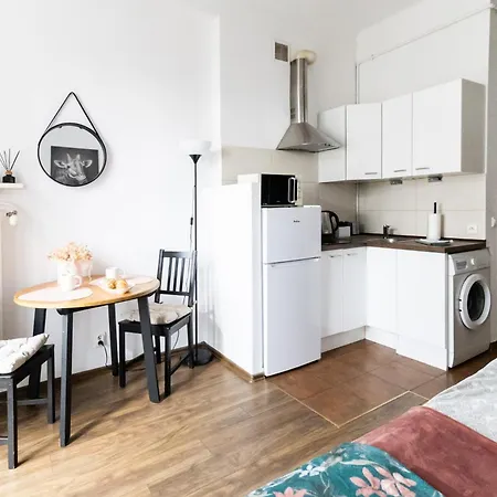Piotrapartments - Central Warsaw - Swietokrzyska - Walk To Metro & Center 아파트 바르샤바