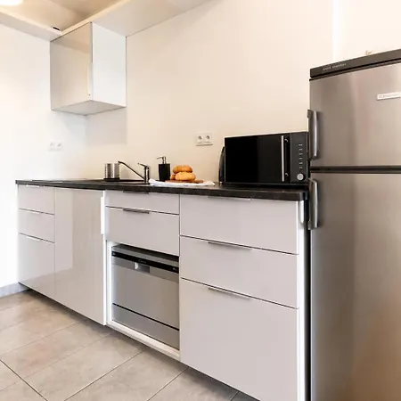 Daire Piotrapartments - - Swietokrzyska - Walk To Metro & Center *