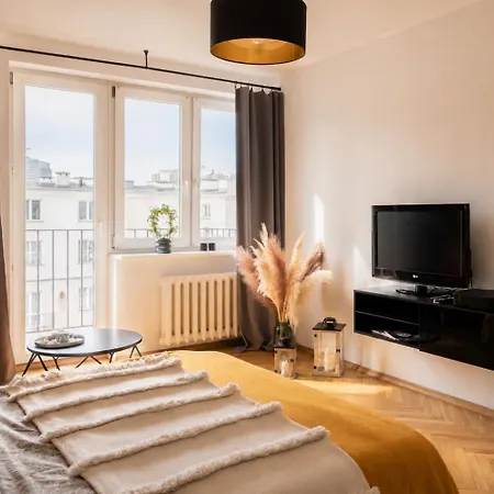 Piotrapartments - - Swietokrzyska - Walk To Metro & Center Apartmán *