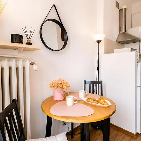 Piotrapartments - - Swietokrzyska - Walk To Metro & Center