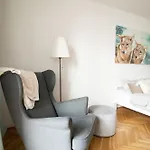 Piotrapartments - Central Warsaw - Swietokrzyska - Walk To Metro & Center Apartman