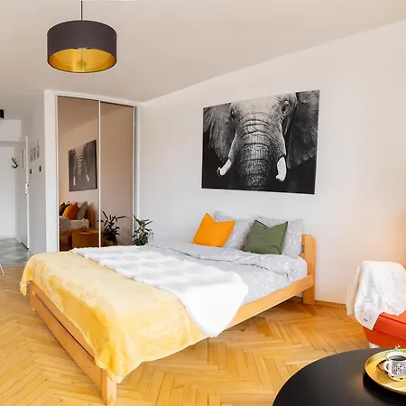 Piotrapartments - Swietokrzyska Center Varsovia